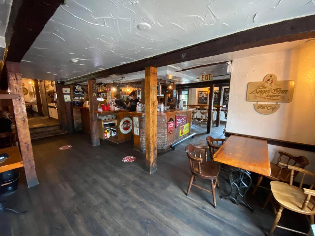 The Olde Angel Inn Niagara-on-the-Lake Exteriér fotografie